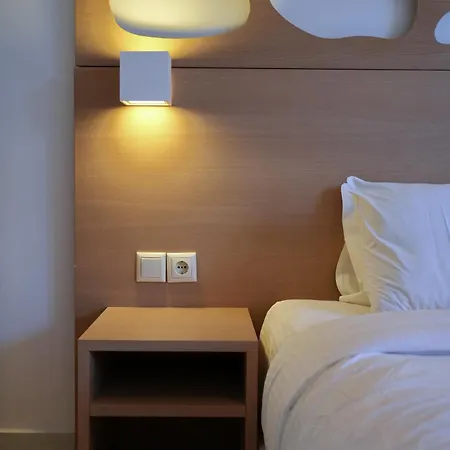 Pearl Boutique Road Otel Malia