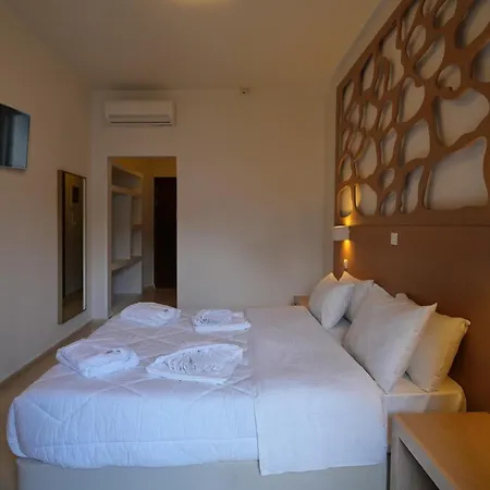 Pearl Boutique Road Malia
