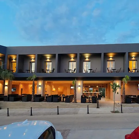 Hotel Pearl Boutique Road 4*